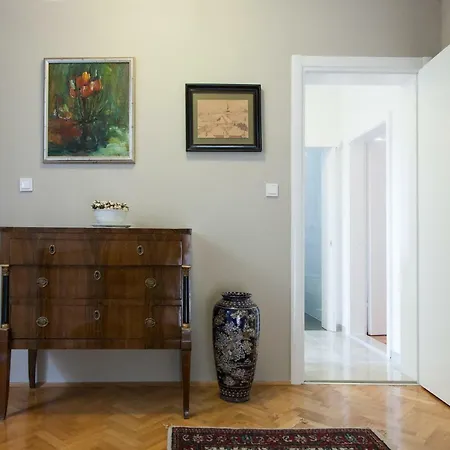 Rafaj Apartment